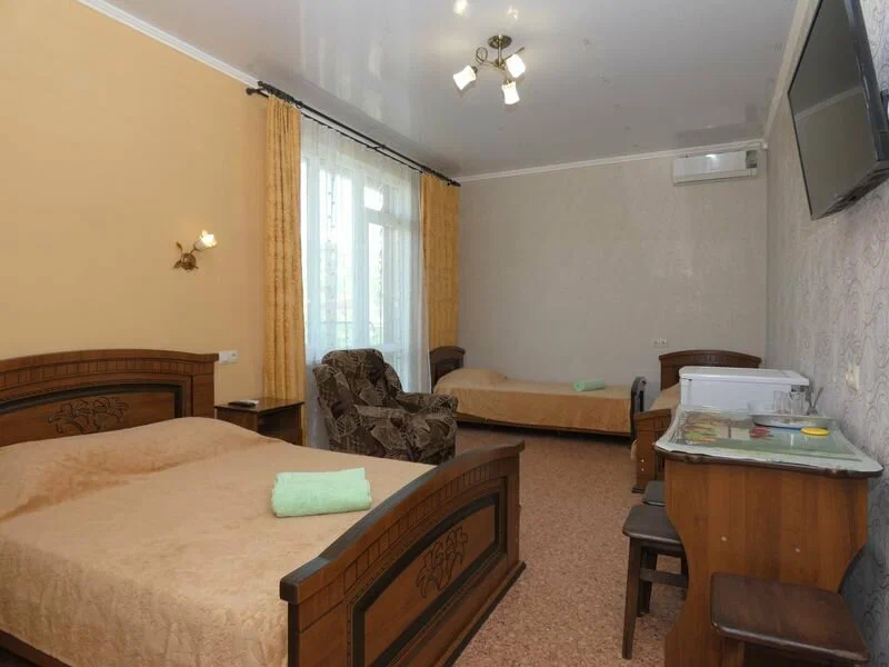Четырехместный номер с балконом